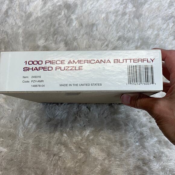 Americana Butterfly Puzzle 1000 pieces Shape Puzzle - Picture 5 of 5